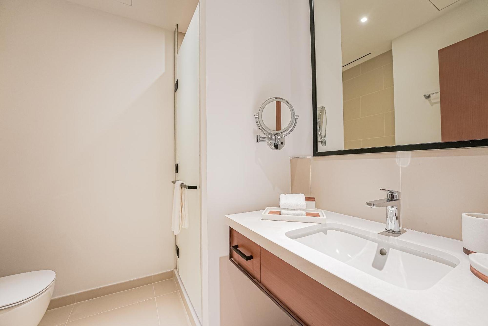 Modern 2Br High Floor Haven In Vida Dubai Marinaアパートメント エクステリア 写真