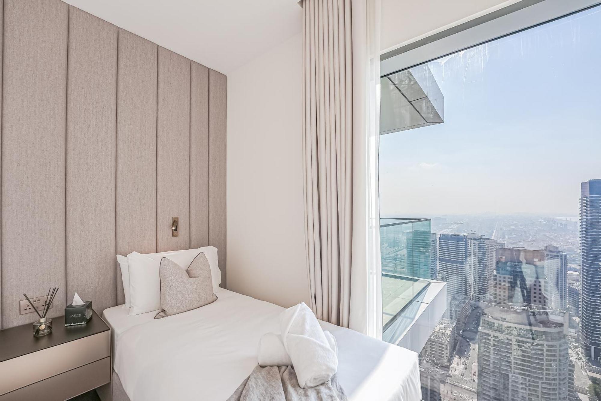 Modern 2Br High Floor Haven In Vida Dubai Marinaアパートメント エクステリア 写真